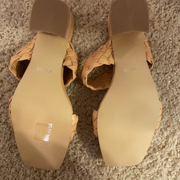 S10 - 👠 Braided design chunky heels - Tan Size 7.5 - Picture 8 of 8